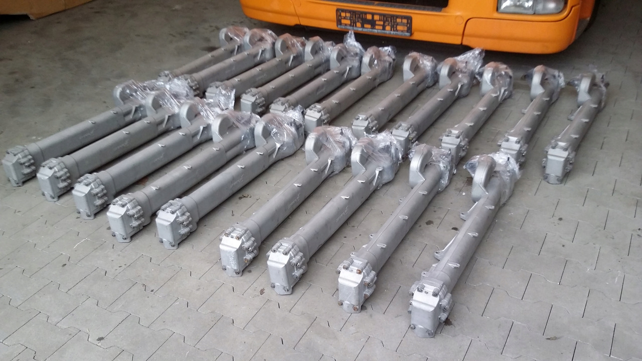 MAN F2000 TGA EGR TGX RECYRKULATOR D20,D26,D28 - Refroidisseur EGR pour Camion: photos 3 MAN F2000 TGA EGR TGX RECYRKULATOR D20,D26,D28 - Refroidisseur EGR pour Camion: photos 3