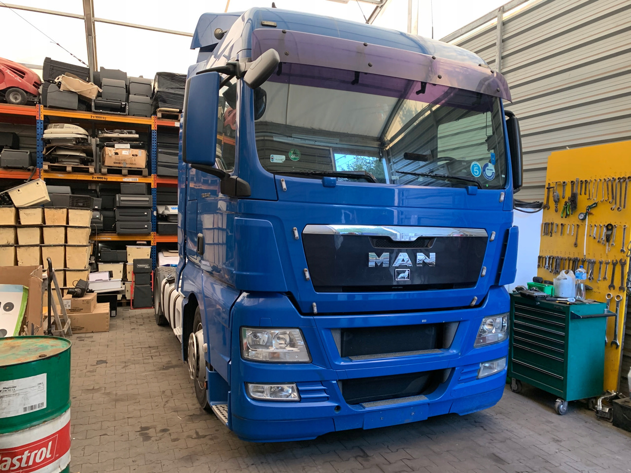 MASKA ATRAPA GRILL POLIK OWIEWKA MAN TGX - Capot pour Camion: photos 3 MASKA ATRAPA GRILL POLIK OWIEWKA MAN TGX - Capot pour Camion: photos 3