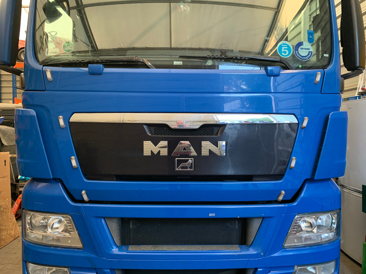 MASKA ATRAPA GRILL POLIK OWIEWKA MAN TGX - Capot pour Camion: photos 1 MASKA ATRAPA GRILL POLIK OWIEWKA MAN TGX - Capot pour Camion: photos 1