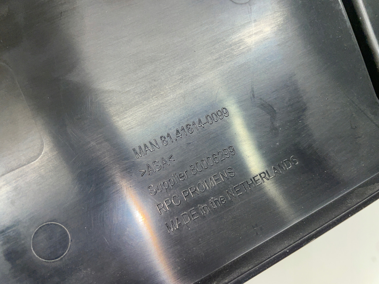 NAKŁADKA ZDERZAKA STOPIEŃ MAN TGX3 TG3 TGX 3 81416140099 - Pare-chocs pour Camion: photos 3 NAKŁADKA ZDERZAKA STOPIEŃ MAN TGX3 TG3 TGX 3 81416140099 - Pare-chocs pour Camion: photos 3