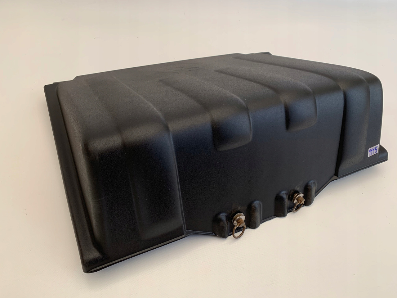 POKRYWA NA AKUMULATORY MAN TGA TGS TGX WĄSKA - Cabine et intérieur pour Camion: photos 1 POKRYWA NA AKUMULATORY MAN TGA TGS TGX WĄSKA - Cabine et intérieur pour Camion: photos 1