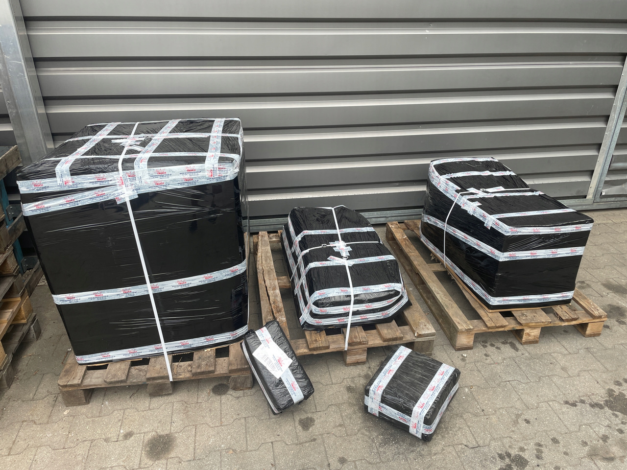 SMOK CZUJNIK ADBLUE AD BLUE MAN TGX TGS EURO 6 81154086040 - AdBlue réservoir pour Camion: photos 4 SMOK CZUJNIK ADBLUE AD BLUE MAN TGX TGS EURO 6 81154086040 - AdBlue réservoir pour Camion: photos 4