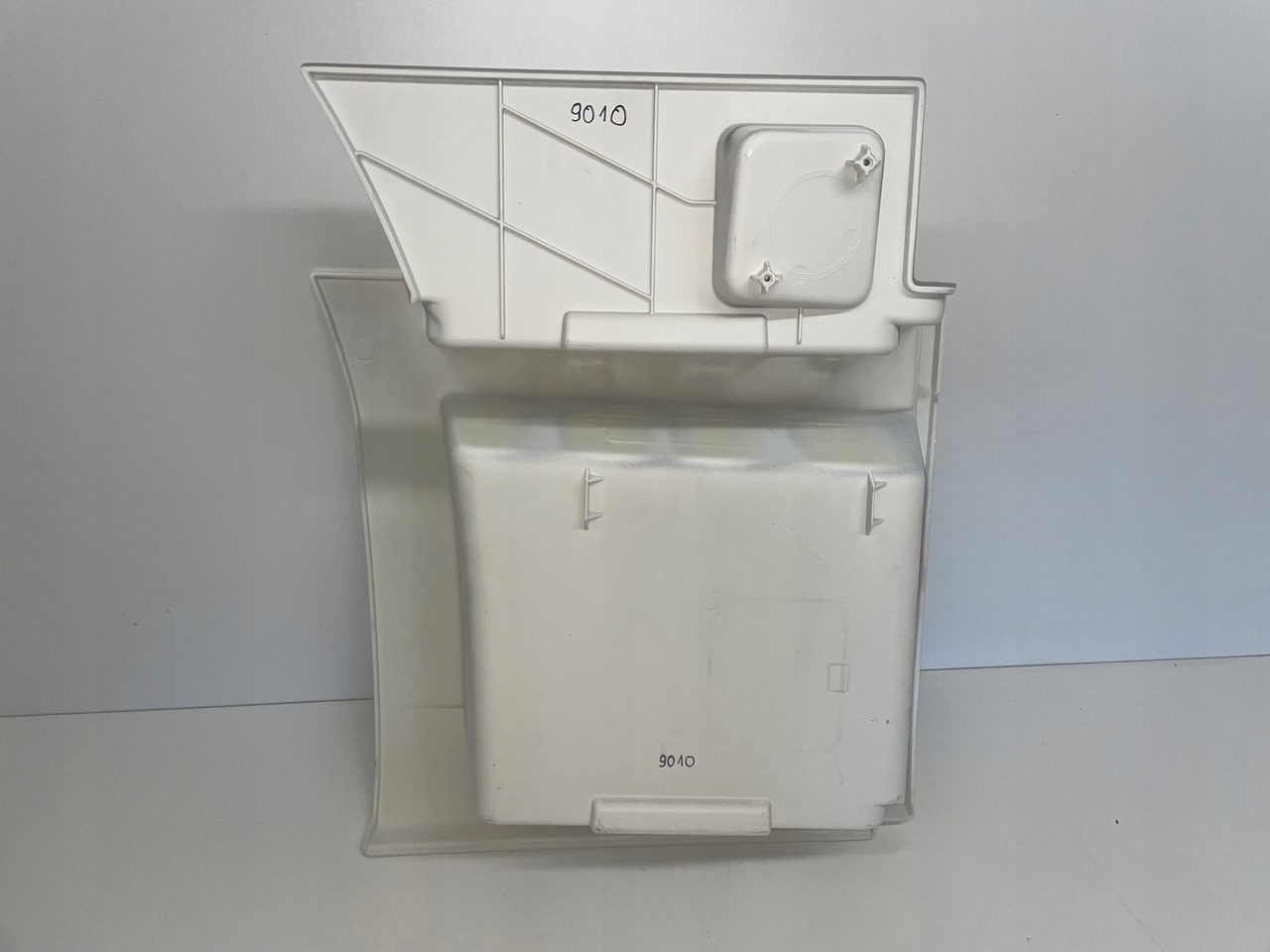 STOPIEŃ STOPNICA MAN TGX 3 TG3 - Marchepied pour Camion: photos 3 STOPIEŃ STOPNICA MAN TGX 3 TG3 - Marchepied pour Camion: photos 3