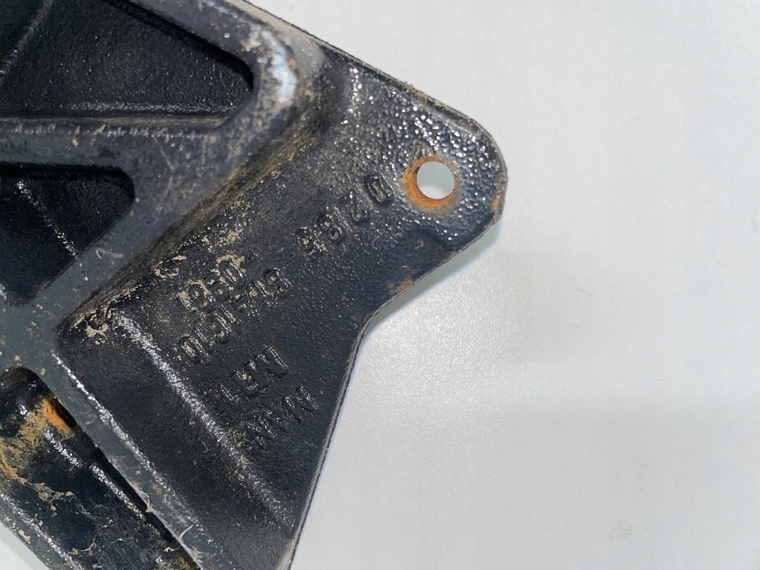 UCHWYT MOCOWANIE ZDERZAKA MAN TGX 3 WSPORNIK TG3 - Pare-chocs pour Camion: photos 3 UCHWYT MOCOWANIE ZDERZAKA MAN TGX 3 WSPORNIK TG3 - Pare-chocs pour Camion: photos 3