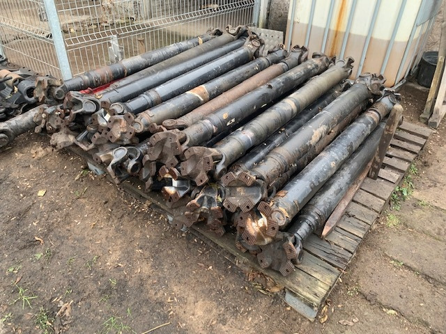 WAŁ NAPĘDOWY MAN TGA TGX TGS CENA OD 100 ZŁ - Demi arbre pour Camion: photos 1 WAŁ NAPĘDOWY MAN TGA TGX TGS CENA OD 100 ZŁ - Demi arbre pour Camion: photos 1