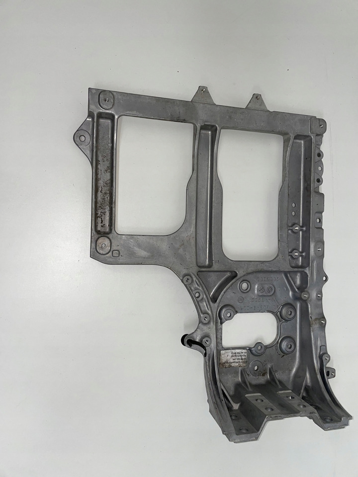 WSPORNIK BŁOTNIKA MAN TGX TGS TG3 TG 3 EURO 6 - Carrosserie et extérieur pour Camion: photos 2 WSPORNIK BŁOTNIKA MAN TGX TGS TG3 TG 3 EURO 6 - Carrosserie et extérieur pour Camion: photos 2