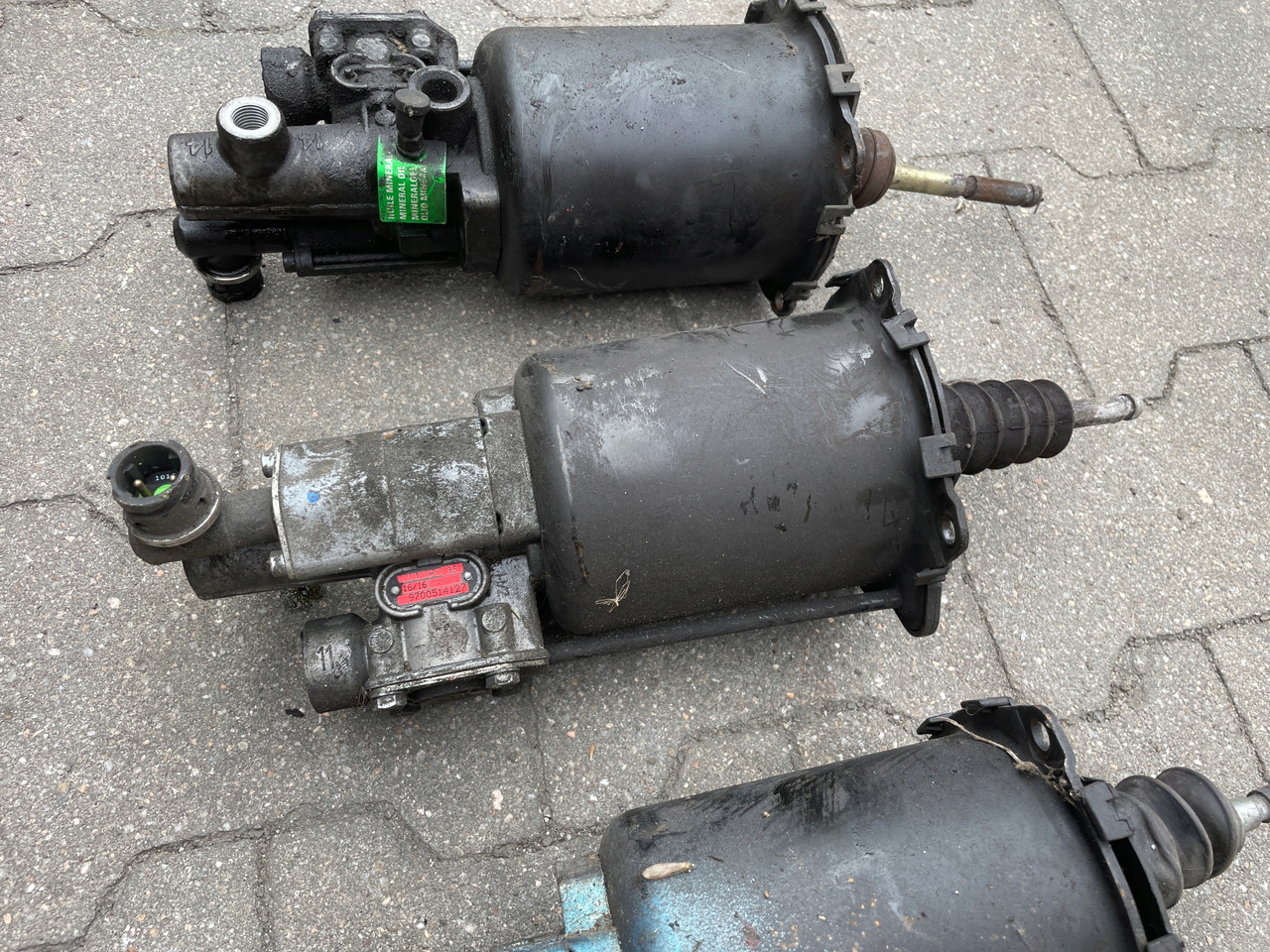 WYBIERAK SKRZYNI BIEGÓW WYSPRZĘGLIK ZAWÓR MAN TGA TGS TGX 9700514127 - Cylindre d'embrayage pour Camion: photos 4 WYBIERAK SKRZYNI BIEGÓW WYSPRZĘGLIK ZAWÓR MAN TGA TGS TGX 9700514127 - Cylindre d'embrayage pour Camion: photos 4