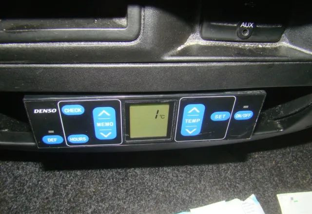 CHŁODNIA Izoterma KASTA Zdięta Z IVECO 2015R Sprawna - Unité réfrigéré: photos 2 CHŁODNIA Izoterma KASTA Zdięta Z IVECO 2015R Sprawna - Unité réfrigéré: photos 2