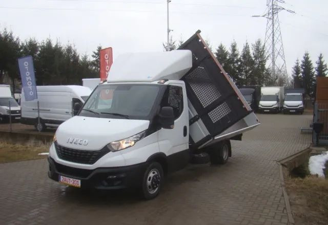 Iveco DAILY 35 C 15 3.5T 4.60M 3.5T NA HAKU CLIMATRONIC - Utilitaire benne: photos 1 Iveco DAILY 35 C 15 3.5T 4.60M 3.5T NA HAKU CLIMATRONIC - Utilitaire benne: photos 1