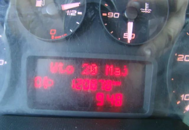 Utilitaire plateau Iveco DAILY 35 C 15 WINDA 750KG 3.5T NA HAKU: photos 16 Utilitaire plateau Iveco DAILY 35 C 15 WINDA 750KG 3.5T NA HAKU: photos 16