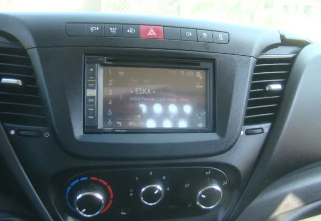 Utilitaire plateau Iveco DAILY 35 C 15 WINDA 750KG 3.5T NA HAKU: photos 14 Utilitaire plateau Iveco DAILY 35 C 15 WINDA 750KG 3.5T NA HAKU: photos 14