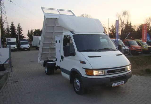 Iveco DAILY 40 C 12 - Utilitaire benne: photos 4 Iveco DAILY 40 C 12 - Utilitaire benne: photos 4