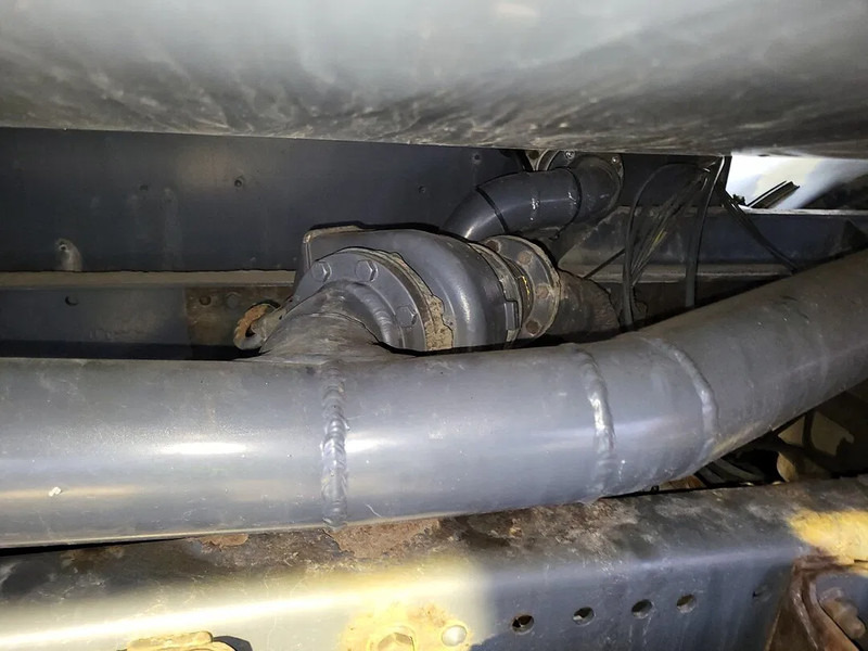 Camion citerne DAF CF 75.310: photos 10 Camion citerne DAF CF 75.310: photos 10