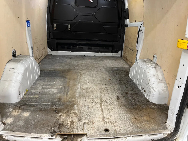 Ford Transit Custom 2.0tdci l1h1 300 trend 96kW aut - Fourgonnette: photos 5 Ford Transit Custom 2.0tdci l1h1 300 trend 96kW aut - Fourgonnette: photos 5