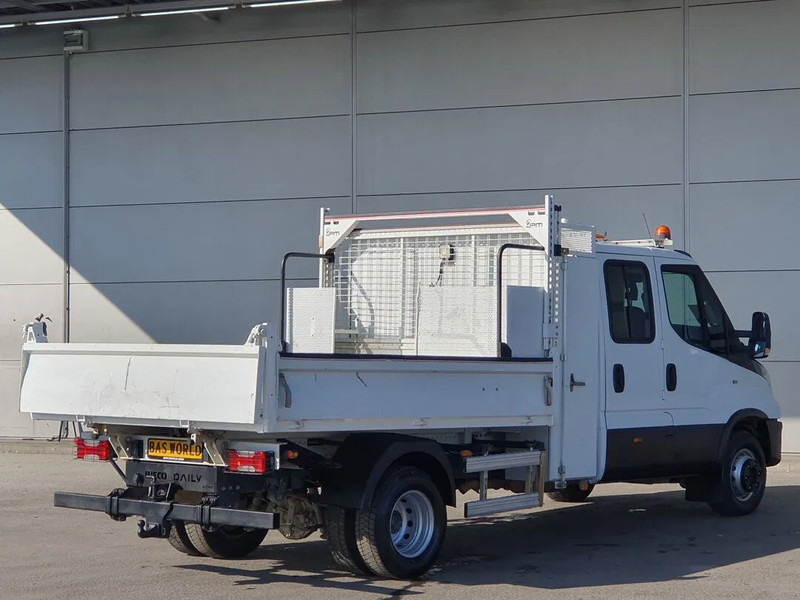 Iveco Daily 70 C18 - Utilitaire benne: photos 4 Iveco Daily 70 C18 - Utilitaire benne: photos 4