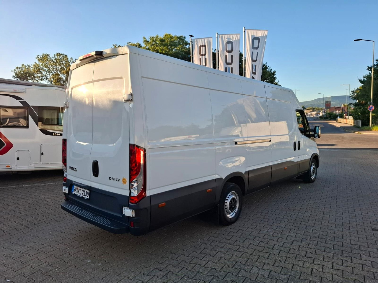 Iveco 35-160V/P, Luftfed., KLima, HiMatic, DAB,. - Fourgon utilitaire: photos 4 Iveco 35-160V/P, Luftfed., KLima, HiMatic, DAB,. - Fourgon utilitaire: photos 4