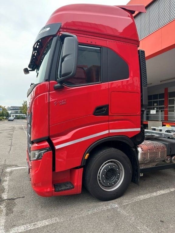 Iveco AS 260SY/FS CM - Camion porte-conteneur/ Caisse mobile: photos 1 Iveco AS 260SY/FS CM - Camion porte-conteneur/ Caisse mobile: photos 1