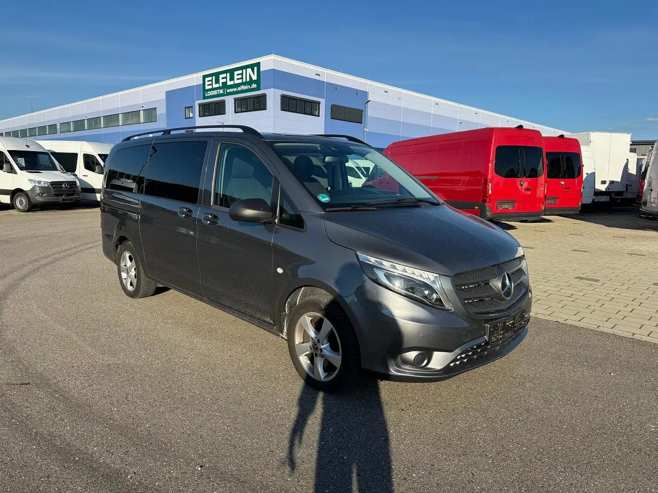 Mercedes-Benz Vito Tourer 119 CDI Edition 4x4 Lang - Voiture: photos 2 Mercedes-Benz Vito Tourer 119 CDI Edition 4x4 Lang - Voiture: photos 2