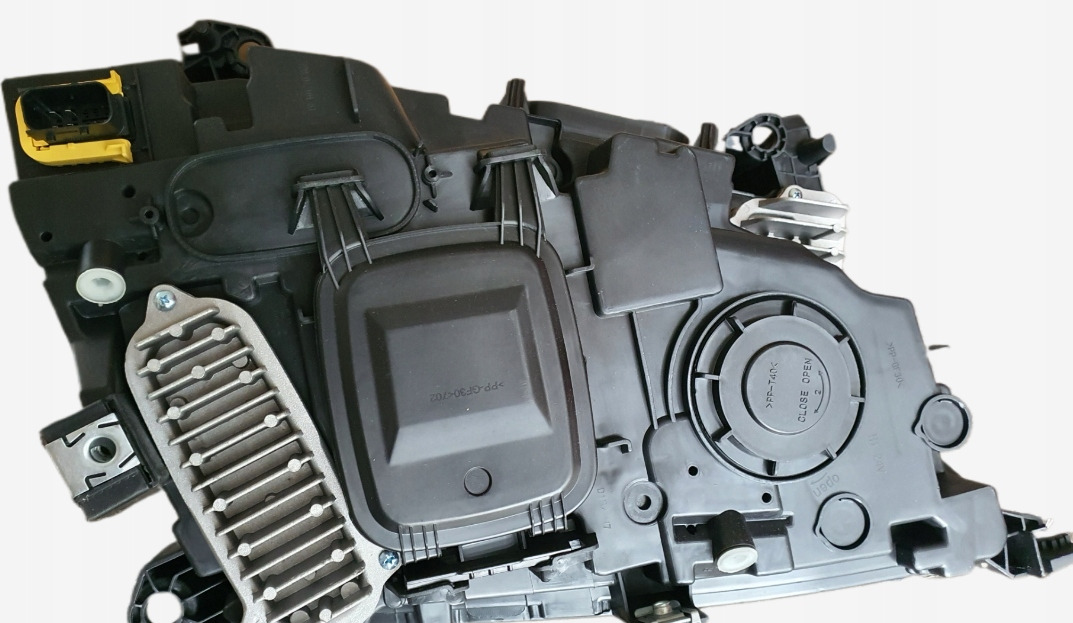 NOWY REFLEKTOR VOLVO FH4 PRAWY - Carrosserie et extérieur pour Camion: photos 4 NOWY REFLEKTOR VOLVO FH4 PRAWY - Carrosserie et extérieur pour Camion: photos 4