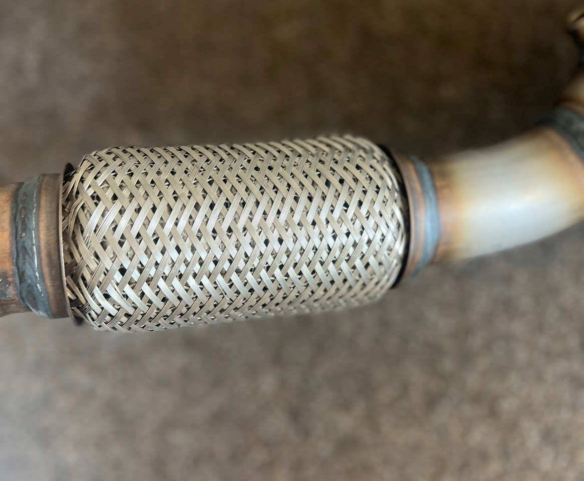 Nowy DPF Renault Trafic III (X82) - Système d'échappement pour Camion: photos 4 Nowy DPF Renault Trafic III (X82) - Système d'échappement pour Camion: photos 4