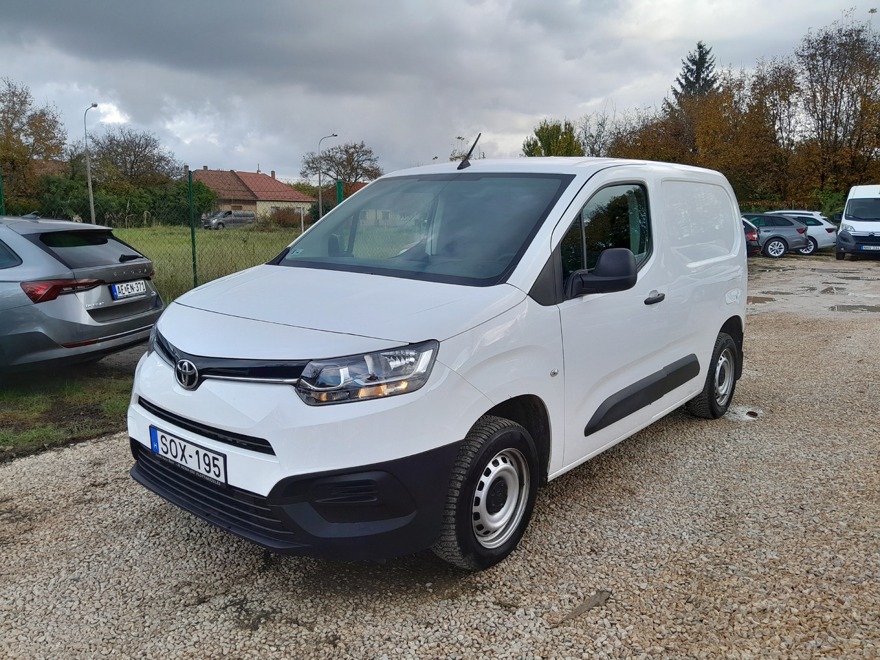 TOYOTA 1.5 City Active 3 Business - Fourgonnette: photos 2 TOYOTA 1.5 City Active 3 Business - Fourgonnette: photos 2