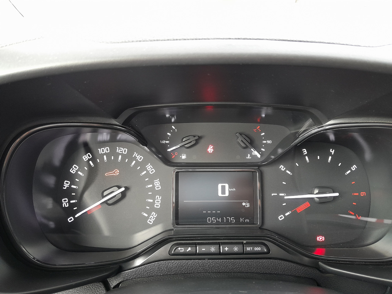 TOYOTA 1.5 City Active 3 Business - Fourgonnette: photos 5 TOYOTA 1.5 City Active 3 Business - Fourgonnette: photos 5