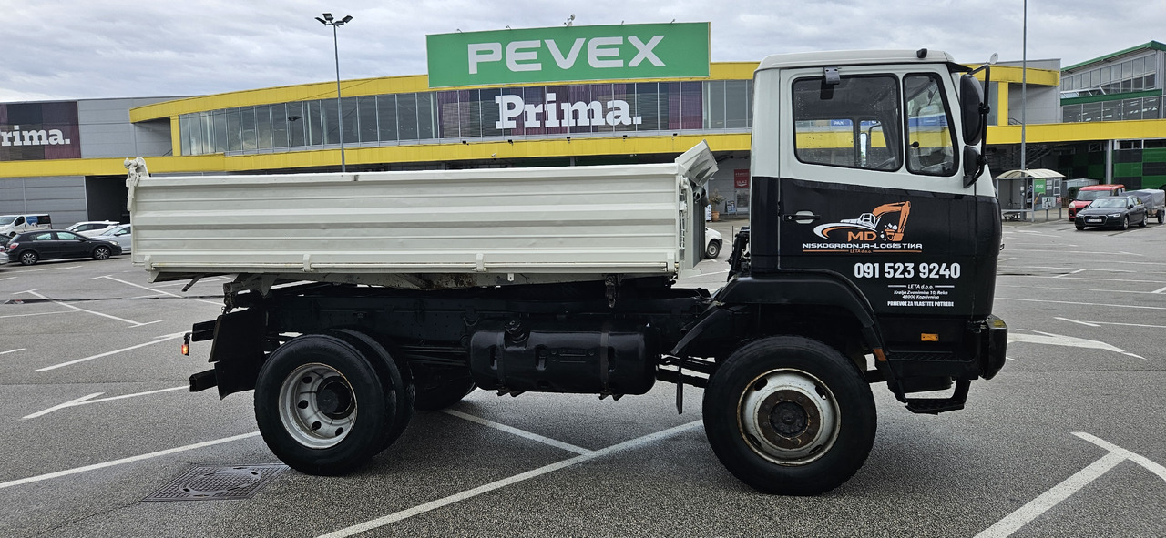 MERCEDES-BENZ 1314 4x4 - Camion benne: photos 1 MERCEDES-BENZ 1314 4x4 - Camion benne: photos 1