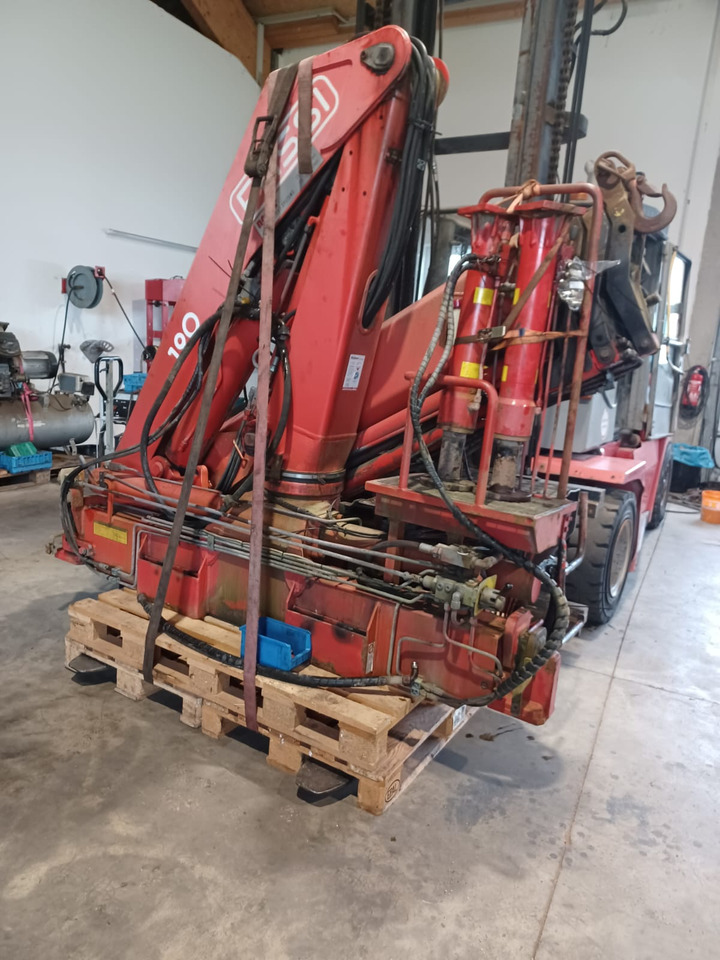 FASSI Ladekran F 190.24 von LKW MAN 26.35 - Grue auxiliaire: photos 1 FASSI Ladekran F 190.24 von LKW MAN 26.35 - Grue auxiliaire: photos 1