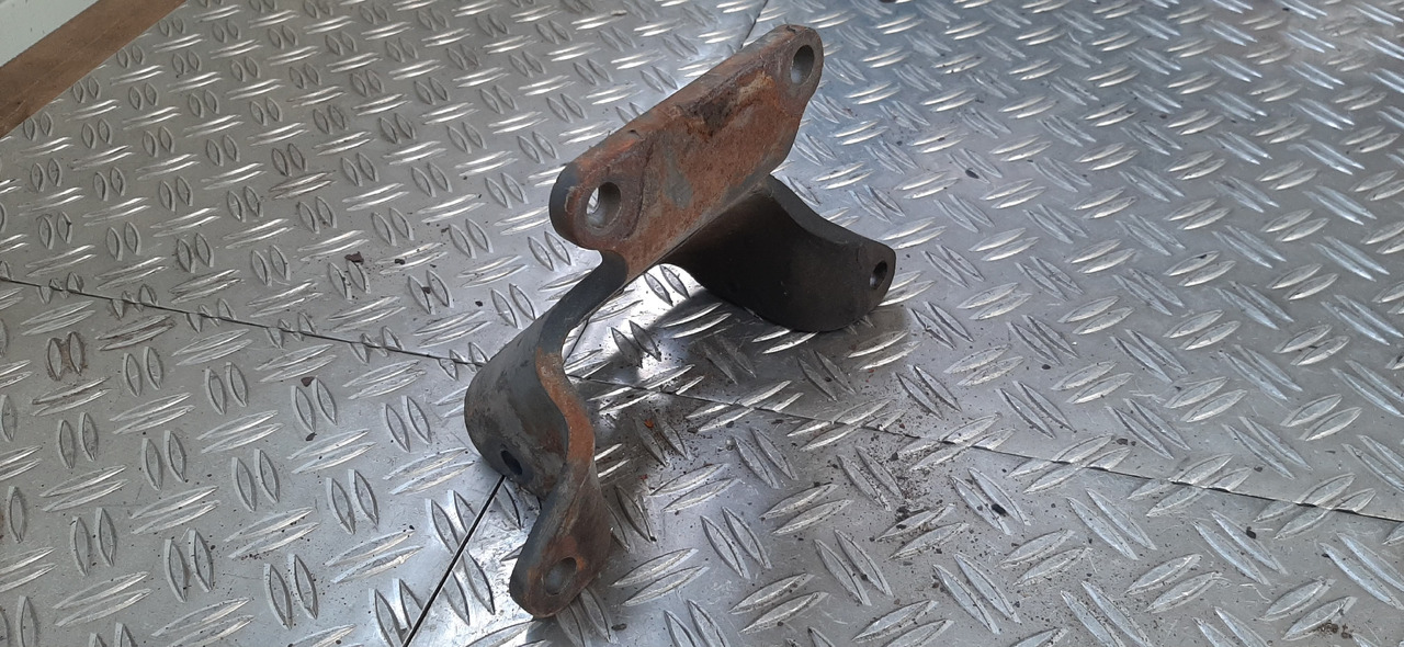 Gebrauchte Motorhalterung, DB 1735 SK, Typ OM 442 LA, Artikel - Nr. : 81.99999 - 9999 - Support de moteur pour Camion: photos 4 Gebrauchte Motorhalterung, DB 1735 SK, Typ OM 442 LA, Artikel - Nr. : 81.99999 - 9999 - Support de moteur pour Camion: photos 4
