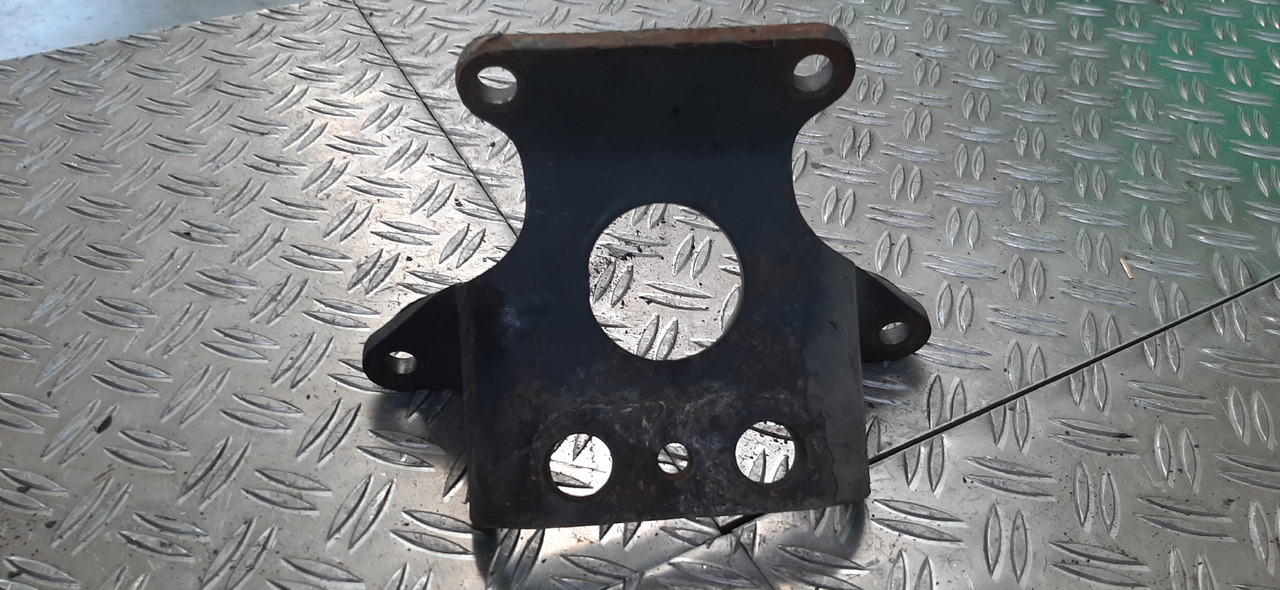 Gebrauchte Motorhalterung, DB 1735 SK, Typ OM 442 LA, Artikel - Nr. : 81.99999 - 9999 - Support de moteur pour Camion: photos 3 Gebrauchte Motorhalterung, DB 1735 SK, Typ OM 442 LA, Artikel - Nr. : 81.99999 - 9999 - Support de moteur pour Camion: photos 3