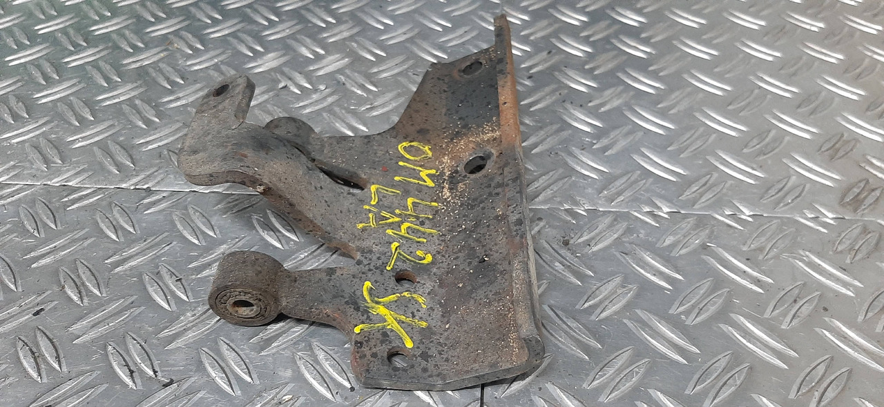 Gebrauchte Motorhalterung, DB 1735 SK, Typ OM 442 LA, Artikel - Nr. : 81.99999 - 9999 - Support de moteur pour Camion: photos 2 Gebrauchte Motorhalterung, DB 1735 SK, Typ OM 442 LA, Artikel - Nr. : 81.99999 - 9999 - Support de moteur pour Camion: photos 2