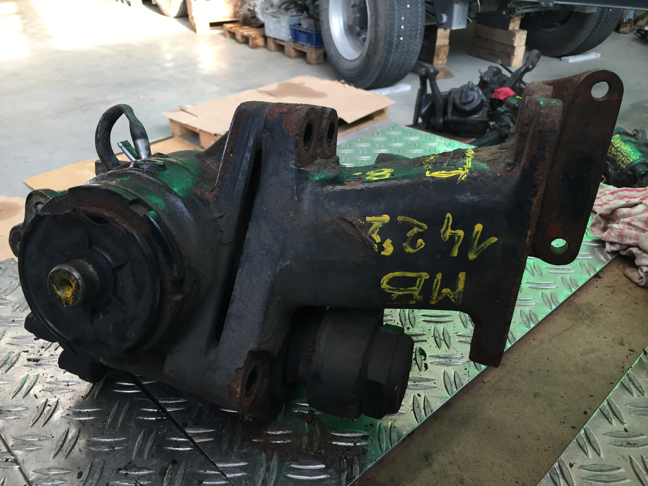 Gebrauchtes DB 1422 SK Lenkgetriebe, Artikel - Nr.: 365 461 06 40 - Boîtier de direction pour Camion: photos 5 Gebrauchtes DB 1422 SK Lenkgetriebe, Artikel - Nr.: 365 461 06 40 - Boîtier de direction pour Camion: photos 5