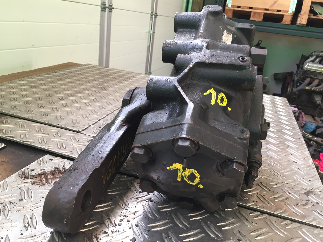 Gebrauchtes Lenkgetriebe MAN F 8, 24.291, Artikel - Nr.: 81.9999 - 9999 - Boîtier de direction pour Camion: photos 4 Gebrauchtes Lenkgetriebe MAN F 8, 24.291, Artikel - Nr.: 81.9999 - 9999 - Boîtier de direction pour Camion: photos 4