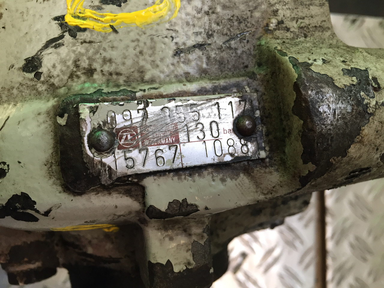 Gebrauchtes Lenkgetriebe MAN F90, 17.232, Artikel - Nr.: 81.9999 - 9999 - Boîtier de direction pour Camion: photos 2 Gebrauchtes Lenkgetriebe MAN F90, 17.232, Artikel - Nr.: 81.9999 - 9999 - Boîtier de direction pour Camion: photos 2