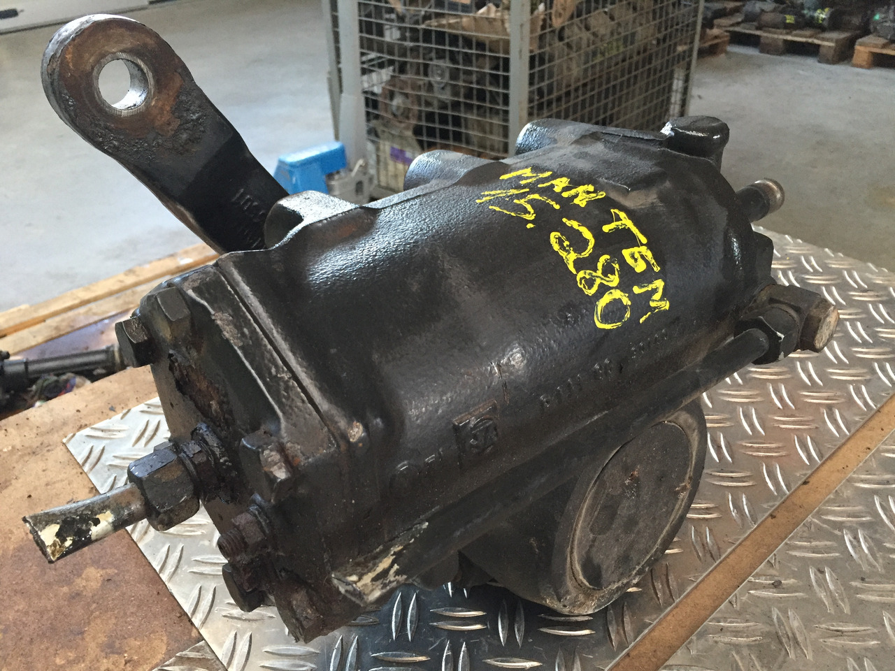 Gebrauchtes Lenkgetriebe, MAN TGM 15.280, Artikel - Nr. : 85.46200 - 6019 - Boîtier de direction pour Camion: photos 5 Gebrauchtes Lenkgetriebe, MAN TGM 15.280, Artikel - Nr. : 85.46200 - 6019 - Boîtier de direction pour Camion: photos 5