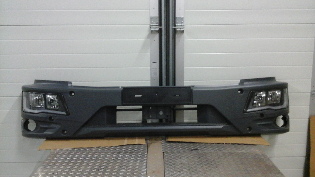 Neuwertige Stoßstange MAN TGL / TG3 kpl. einteilig, Artikel - Nr.: 81.41614 - 0109 - Pare-chocs pour Camion: photos 4 Neuwertige Stoßstange MAN TGL / TG3 kpl. einteilig, Artikel - Nr.: 81.41614 - 0109 - Pare-chocs pour Camion: photos 4