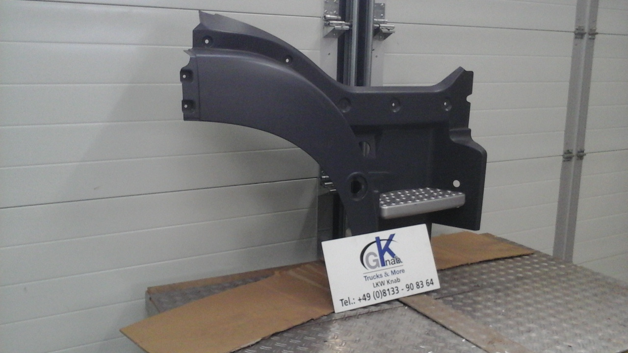 Neuwertiger MAN TGM / TG3 Einstiegkotflügel kurz, komplett, rechts Artikel - Nr.: 81.61520 - 0210 - Aile pour Camion: photos 3 Neuwertiger MAN TGM / TG3 Einstiegkotflügel kurz, komplett, rechts Artikel - Nr.: 81.61520 - 0210 - Aile pour Camion: photos 3
