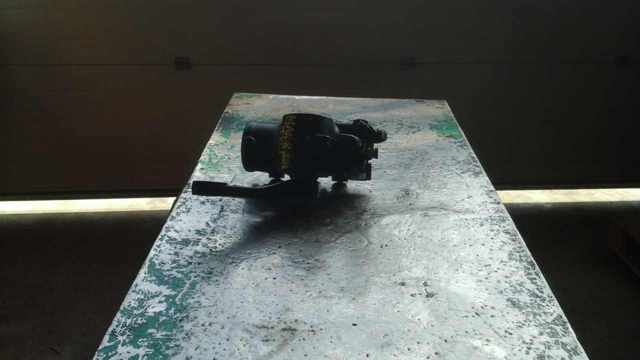 Gebrauchtes Lenkgetriebe - Boîtier de direction pour Camion: photos 3 Gebrauchtes Lenkgetriebe - Boîtier de direction pour Camion: photos 3