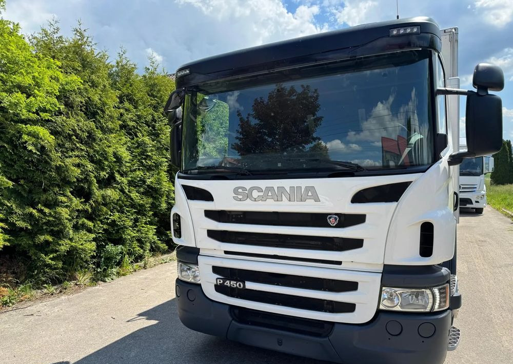 Scania Scania P 450 / CHŁODNIA + WINDA / 23 PALETY / EURO6 / OŚ SKRĘTNA / CARRIER/ ASO - Camion frigorifique: photos 2 Scania Scania P 450 / CHŁODNIA + WINDA / 23 PALETY / EURO6 / OŚ SKRĘTNA / CARRIER/ ASO - Camion frigorifique: photos 2
