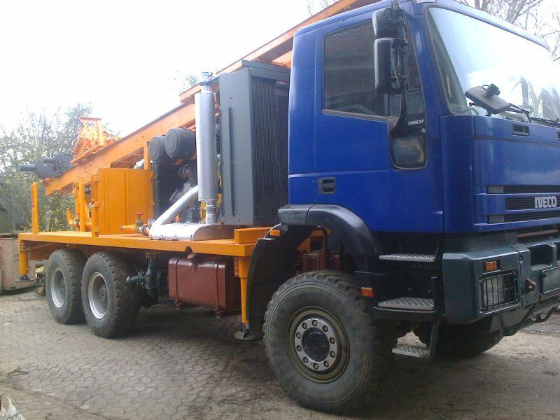 Bohak KL 400 Drilling rig 400 meter, Iveco Trakker 6x6 - Foreuse: photos 4 Bohak KL 400 Drilling rig 400 meter, Iveco Trakker 6x6 - Foreuse: photos 4
