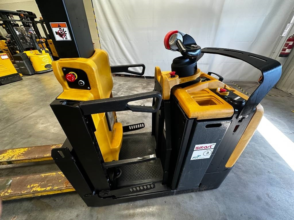 Yale MO20 - Préparateur de commandes: photos 3 Yale MO20 - Préparateur de commandes: photos 3