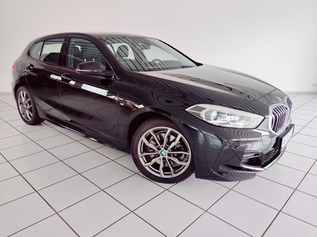 BMW 120 i M Sport RTTI LiveCockpit Head-up Navi - Berline: photos 3 BMW 120 i M Sport RTTI LiveCockpit Head-up Navi - Berline: photos 3