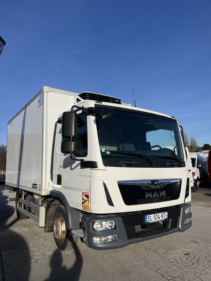 MAN TGL 8.220 4x2 - Camion frigorifique: photos 3 MAN TGL 8.220 4x2 - Camion frigorifique: photos 3