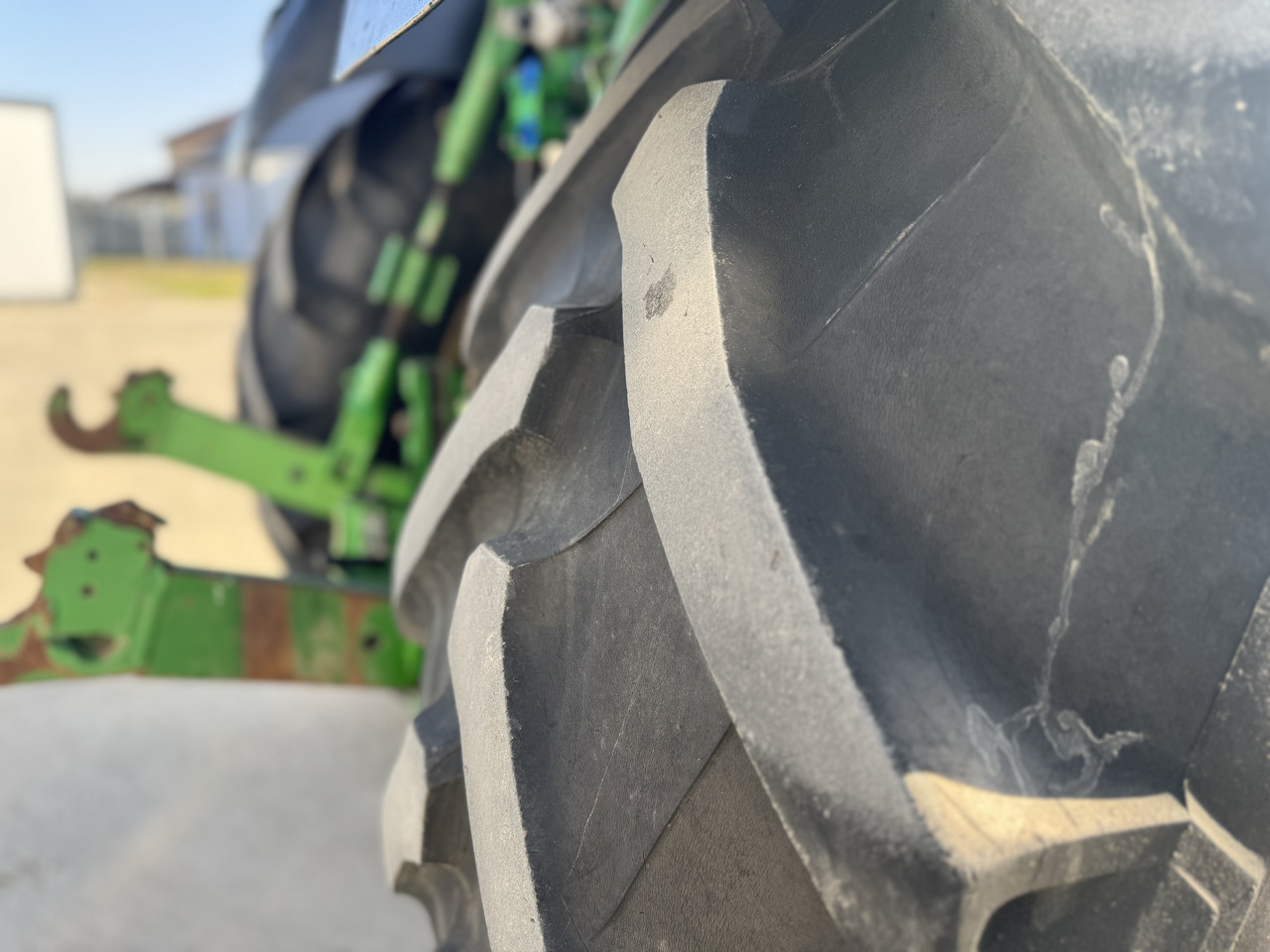 John Deere 6190 R ( 1) - Tracteur agricole: photos 3 John Deere 6190 R ( 1) - Tracteur agricole: photos 3