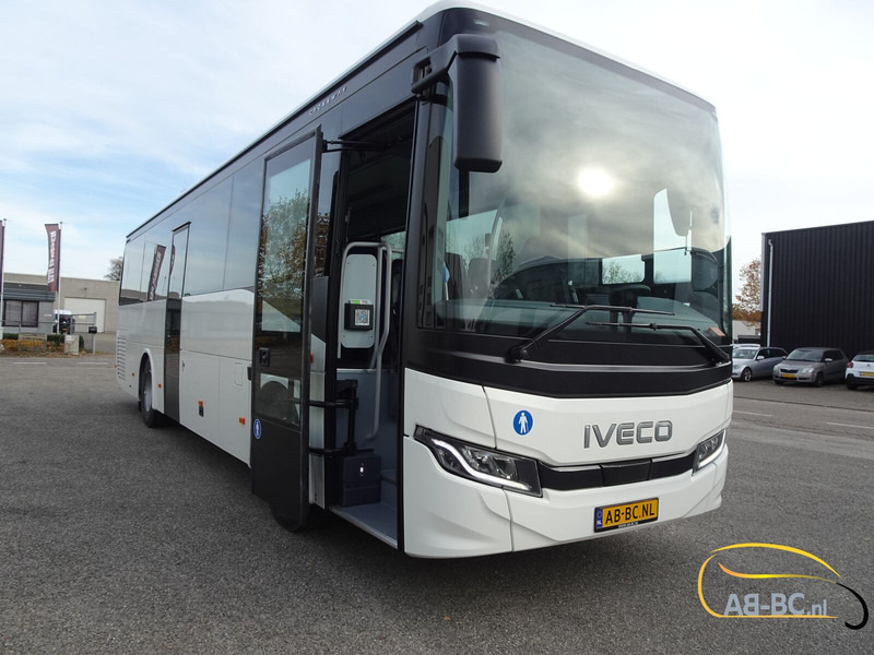 Iveco NEW 10.7 MTR Crossway 49 Seats ADAS (3 pieces) - Bus interurbain: photos 1 Iveco NEW 10.7 MTR Crossway 49 Seats ADAS (3 pieces) - Bus interurbain: photos 1