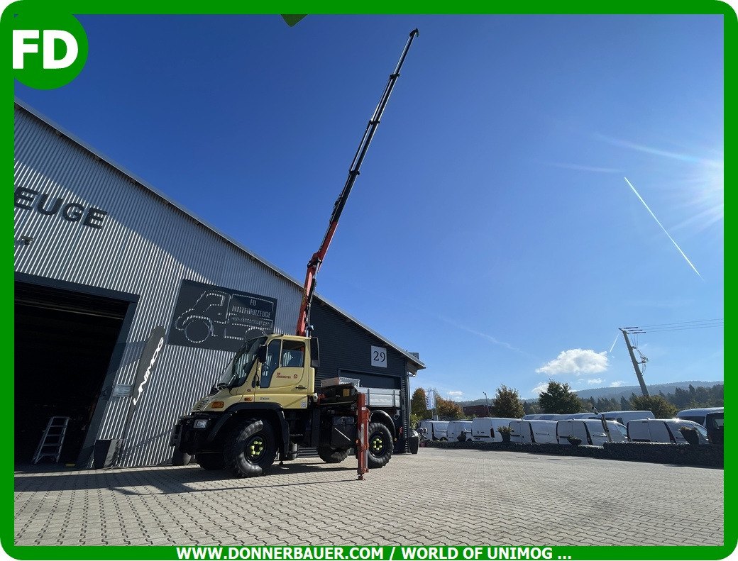 Unimog Unimog U300 mit Mega Kran , erst 28 Tkm - Camion grue: photos 1 Unimog Unimog U300 mit Mega Kran , erst 28 Tkm - Camion grue: photos 1