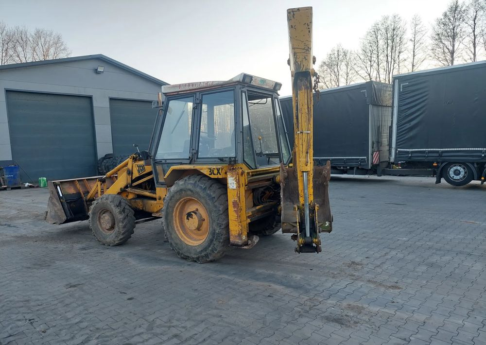 JCB 3 CX - Tractopelle: photos 2 JCB 3 CX - Tractopelle: photos 2