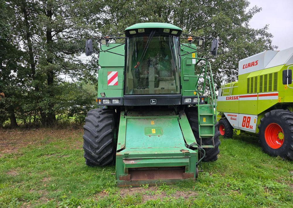 John Deere 2254 - Moissonneuse-batteuse: photos 3 John Deere 2254 - Moissonneuse-batteuse: photos 3