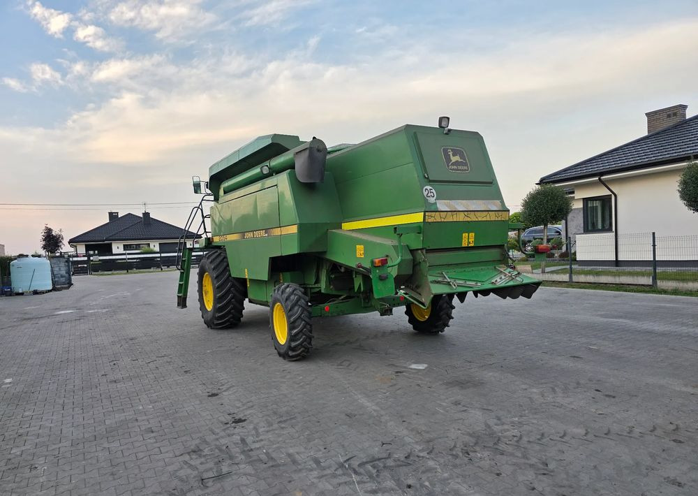 John Deere 5054 - Moissonneuse-batteuse: photos 3 John Deere 5054 - Moissonneuse-batteuse: photos 3