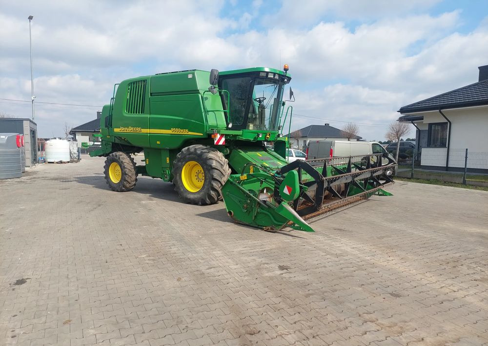 John Deere WTS 9580 - Moissonneuse-batteuse: photos 2 John Deere WTS 9580 - Moissonneuse-batteuse: photos 2